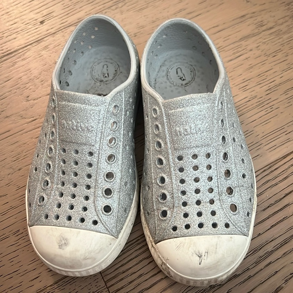 Glitter natives